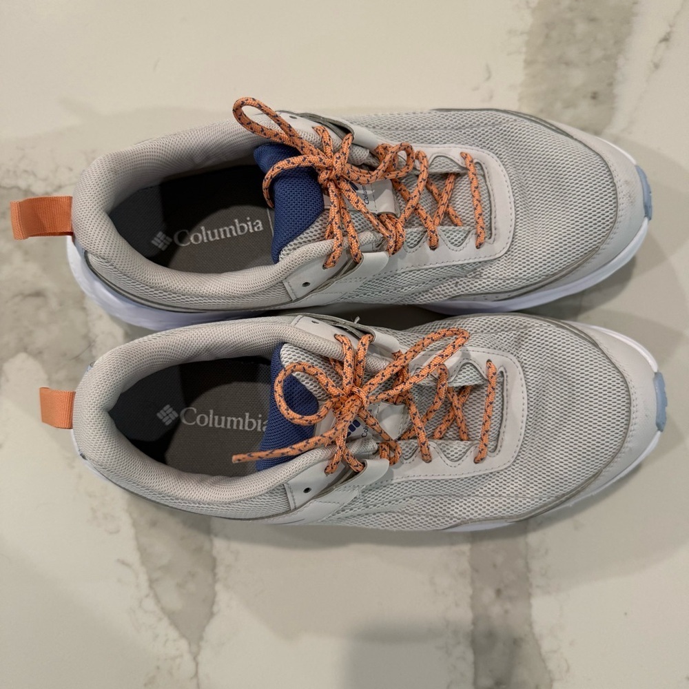Columbia Vertisol Trail Hiking Shoes Womens 11 Silver Grey Apricot Fizz Gorpcore - Picture 5 of 8